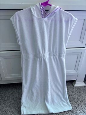 crown & ivy Girls White Hooded Swim Coverup with Purple Stripe Trim